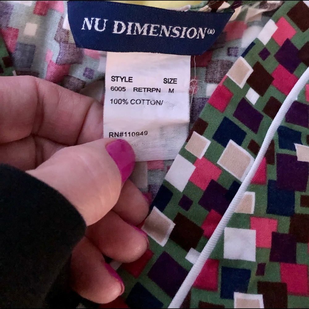 Medium scrub top - Picture 2 of 2